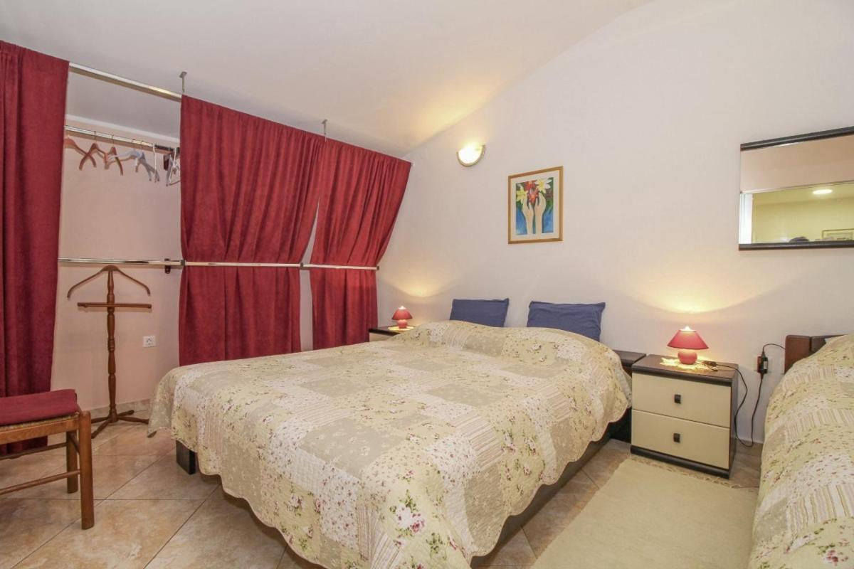 Dalibor In Jakacici - Haus Fuer 2-4 Personen Gračišće Esterno foto