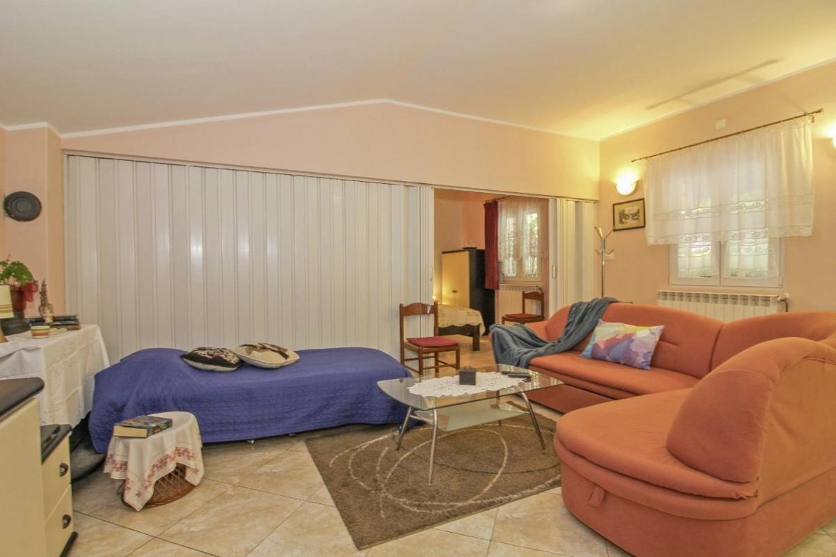 Dalibor In Jakacici - Haus Fuer 2-4 Personen Gračišće Esterno foto