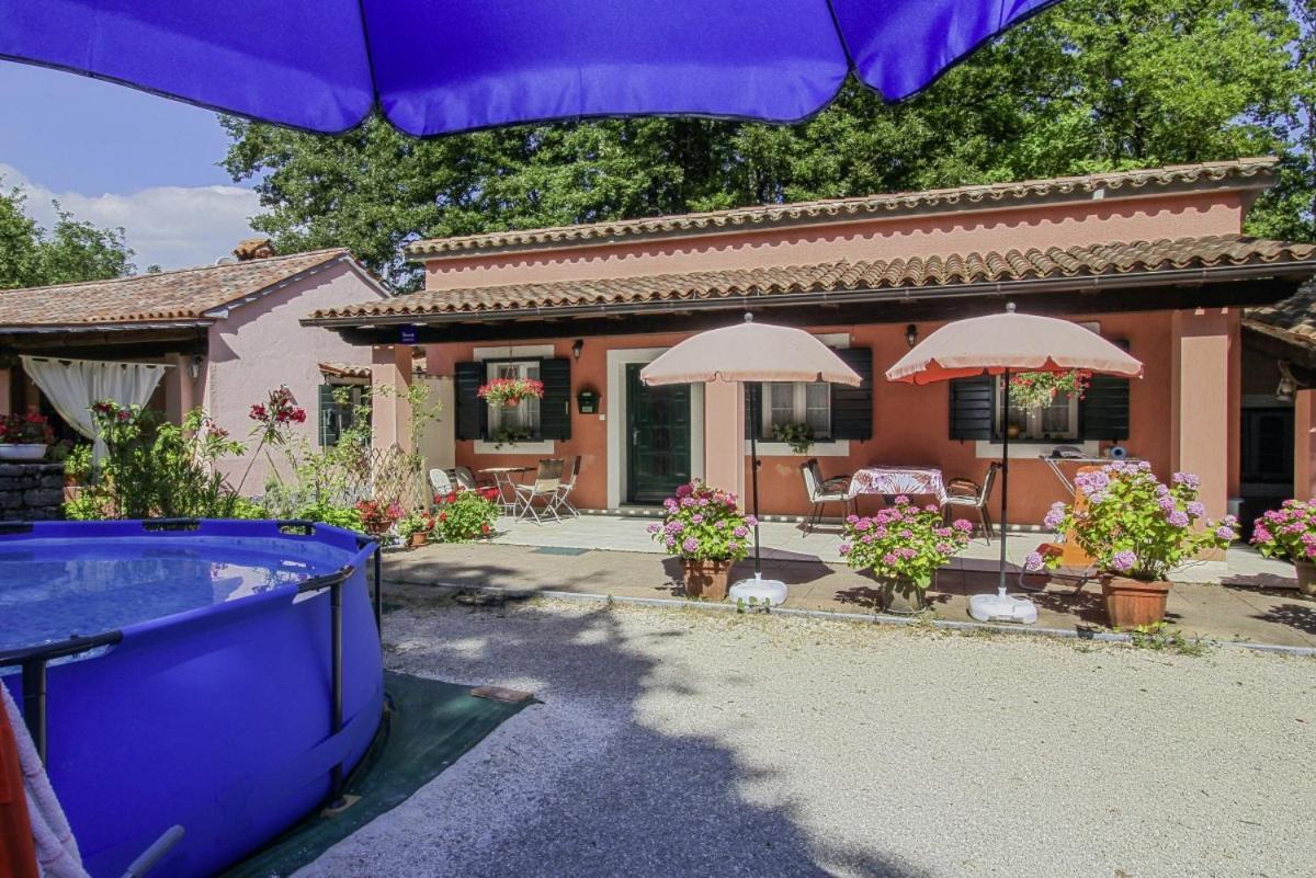 Dalibor In Jakacici - Haus Fuer 2-4 Personen Gračišće Esterno foto
